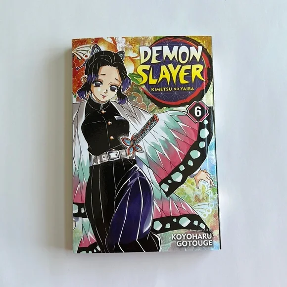 Demon Slayer by Koyoharu Gotouge Volume 6 - Picture 1 of 3